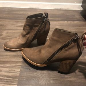 Taupe Dolce Vita Jaeger Booties 7.5